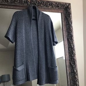 BANANA REPUBLIC SHORT SLEEVE CARDIGAN SWEATER